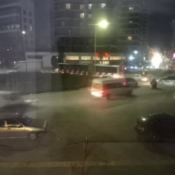 Yeşilova'da Trafik Çilesi: Evimize Ulaşamıyoruz!