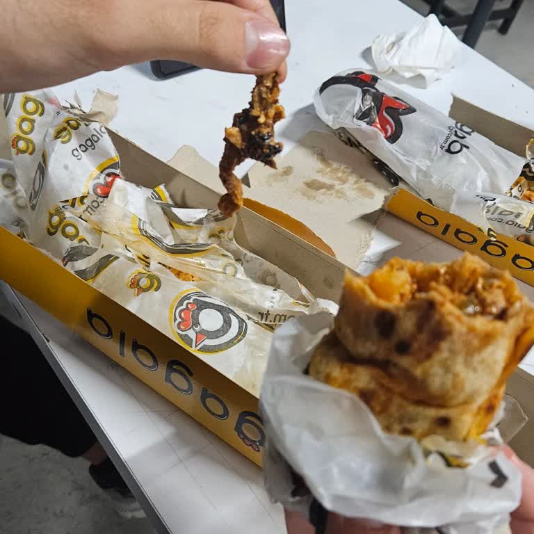 Gagala Döner Dürümlerden Çıkan Şaşırtıcı Malzeme