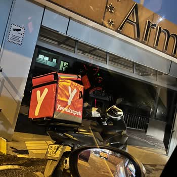 Yemek Sepeti Çalışanlarının Yanlış Park Sorunu