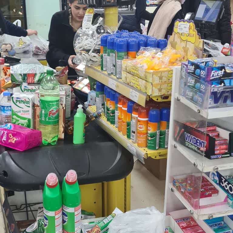 Market Yoğunluğunda Yetersiz Kasa Hizmeti