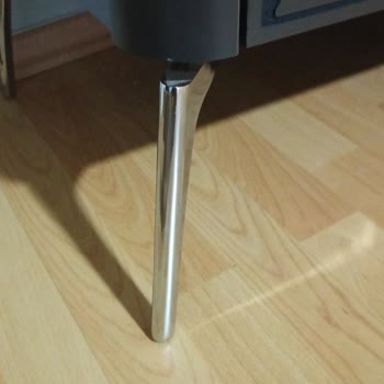 Mobilya İkiye Bölündü, Garantiye Rağmen Çözüm Yok