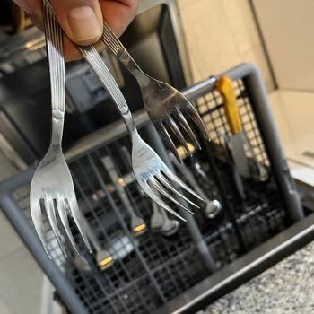 Pahalı Bulaşık Makinesi Hayal Kırıklığı: Yıkamayan Makine