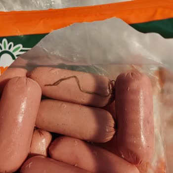 Banvit Piliç Sosisin İçinden Çıkan Garip Madde