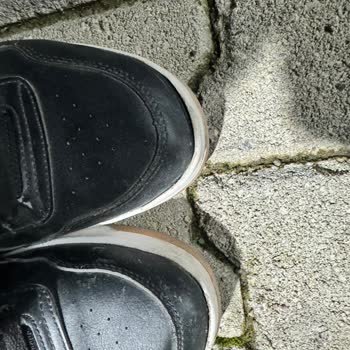 Reebok Ayakkabıda Tekrarlayan Açılma Sorunu Ve Yetersiz Garanti Süreci