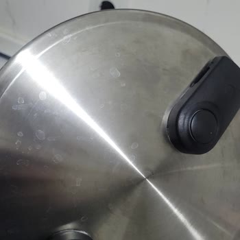Fissler Düdüklü Tencerede Erken Kararma Sorunu
