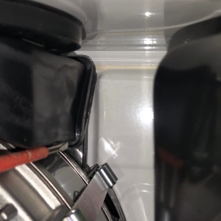 Kombi Su Kaçağı Ve Yetersiz Servis Hizmeti