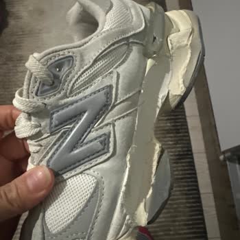 Sneaks Up'tan Aldığım Ayakkabının Tabanı Koptu, Mağduriyetim Giderilmiyor