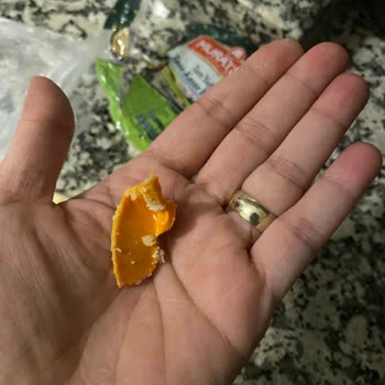 Muratbey Kaşar Peynirinde Şok Edici Plastik Nesne