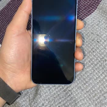 Kusursuz Denilen İphone 14 Çizik Geldi