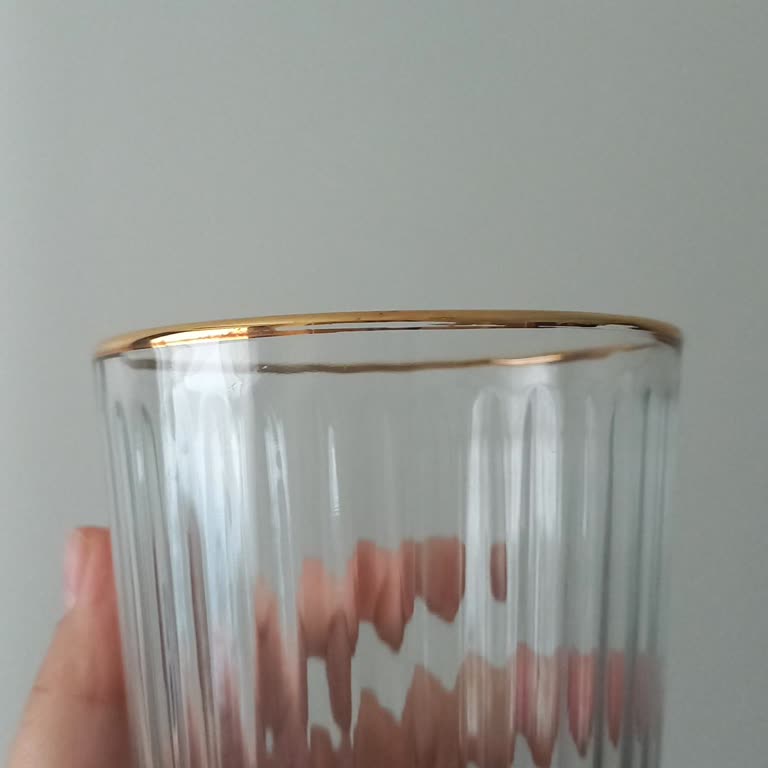 Kırık Ve Defolu Ürünlerle Hayal Kırıklığı