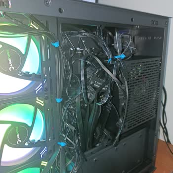 PC Montajında Hayal Kırıklığı: Eksik Ayarlar Ve Kötü Kablolama