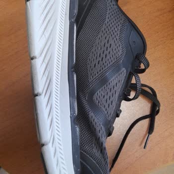 Skechers Ayakkabıda Üretim Hatası Ve Renk Değişimi Sorunu