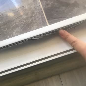Camların Hızla Çürümesi Ve Isı Yalıtımı Sorunu