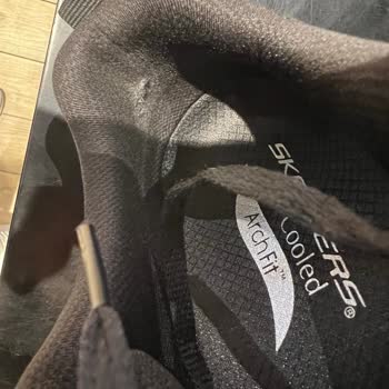 Skechers GO Walk Arch Fit 2.0 Deformed in 1 Month—Refund Request Denied