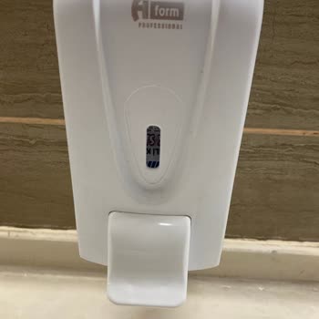 Hastane Lavabolarında Temizlik Malzemesi Eksikliği