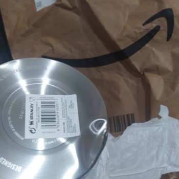 Amazon'dan Defolu Ürün Kabusu: Stanley Termos Sorunu