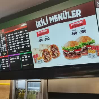 Van AVM'deki Usta Döner'de Fiyat Yanıltmacası Ve Saygısız Hizmet