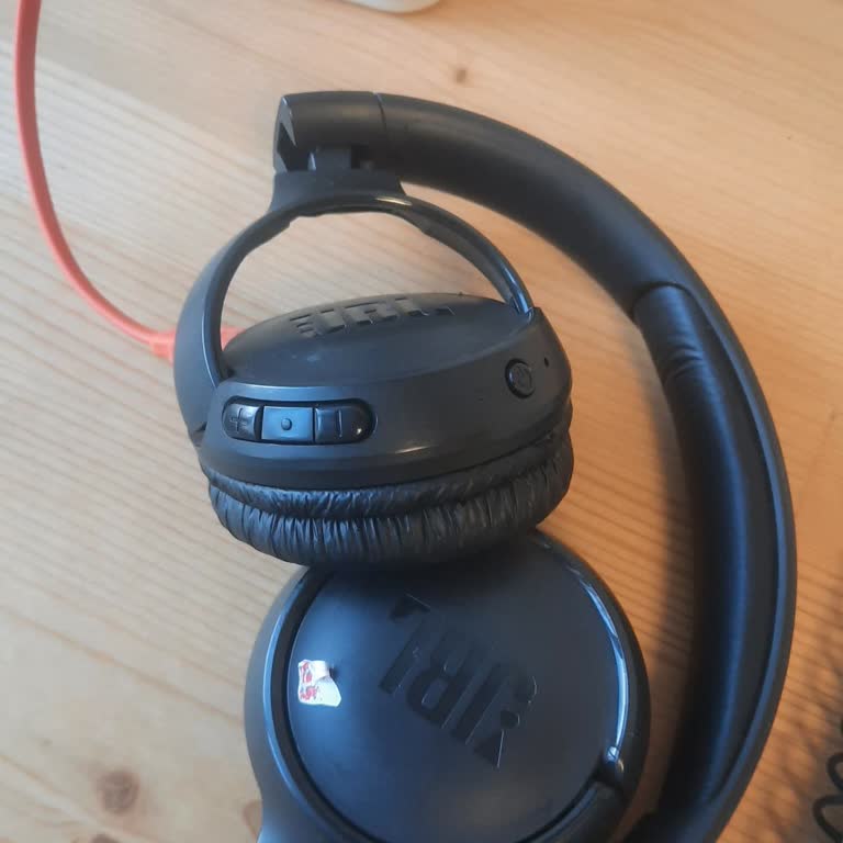 JBL Kulaklığım Şarj Almıyor Ve Ses Sorunları Yaşıyorum