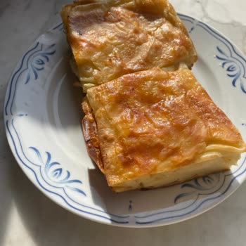 Soğuk Börek Ve Kötü Servis Deneyimi