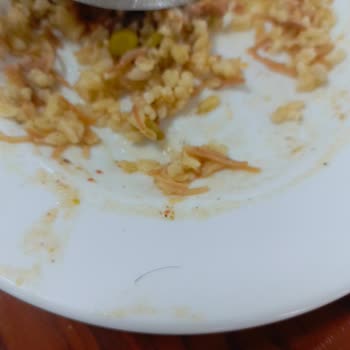 Yemekhanede Kıl Sorunu Ve Yanlış Üslup