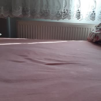 İşbir Vira Yatakta Çökme Sorunu: Annem İçin Aldığımız Yatak Hayal Kırıklığı Yarattı