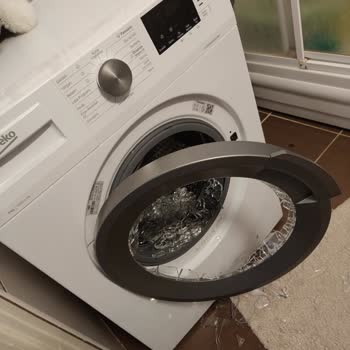 Beko Çamaşır Makinesi Camı Kendiliğinden Patladı!