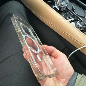 Spigen Kılıfımda Beklenmedik Sararma Sorunu