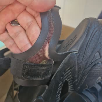 Skechers Sandalet: 6 Ayda Yırtılan Dayanıklılık