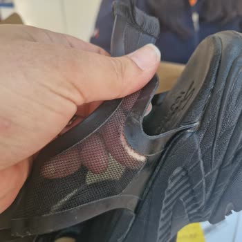 Skechers Sandalet: 6 Ayda Yırtılan Dayanıklılık