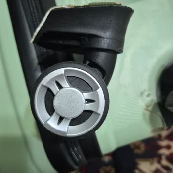 İlk Kullanımda Kırılan Valiz Hayal Kırıklığı Yarattı