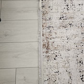 Halıdaki Püskül Sorunu Ve Yetersiz Garanti Hizmeti