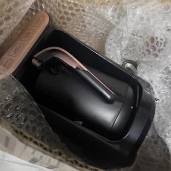 Kırık Kahve Makinesi Ve İlgisiz Müşteri Hizmetleri