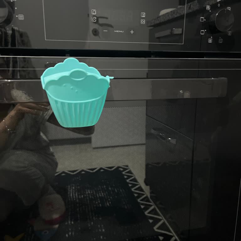 Hoover Fırın Kendi Kendine Kapandı, Çözüm Bekliyorum