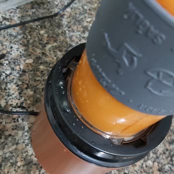 İlk Kullanımda Su Kaçıran Blender