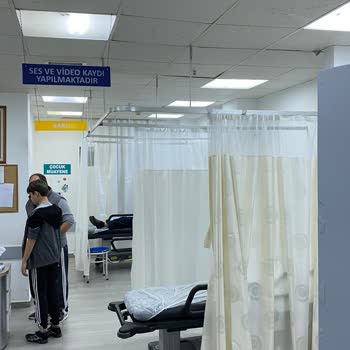 Devlet Hastanesinde Uzun Bekleme Süresi Ve Doktor İlgisizliği