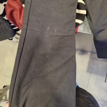 Gusto Siyah Pantolonun Yıkama Sonrası Deterjan Kalıntısı Sorunu