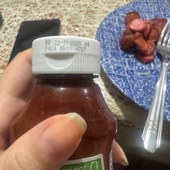 Heinz Barbekü Sos İçinden Çıkan Gizemli Parçalar