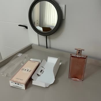 Kırık Parfüm Şişesi Ve Çözülmeyen Müşteri Hizmetleri Sorunu