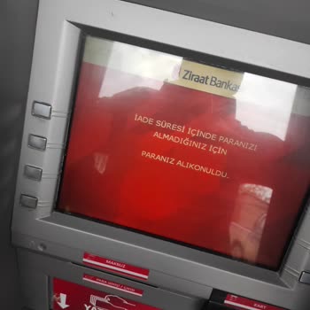 ATM'de Kaybolan Para: Çözüm Bekliyorum!