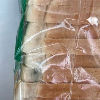 Taze Ekmek Beklerken Küflü Sürpriz