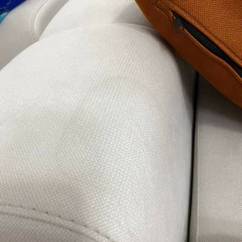 Hedef AVM: Onarım Beklerken Gelen Ters Koltuk