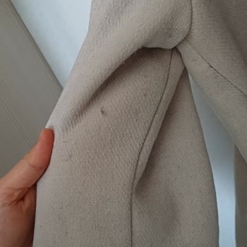 Trendyol Ve Stradivarius'tan Alınan Kabanın Kalitesizliği Ve Çözüm Eksikliği