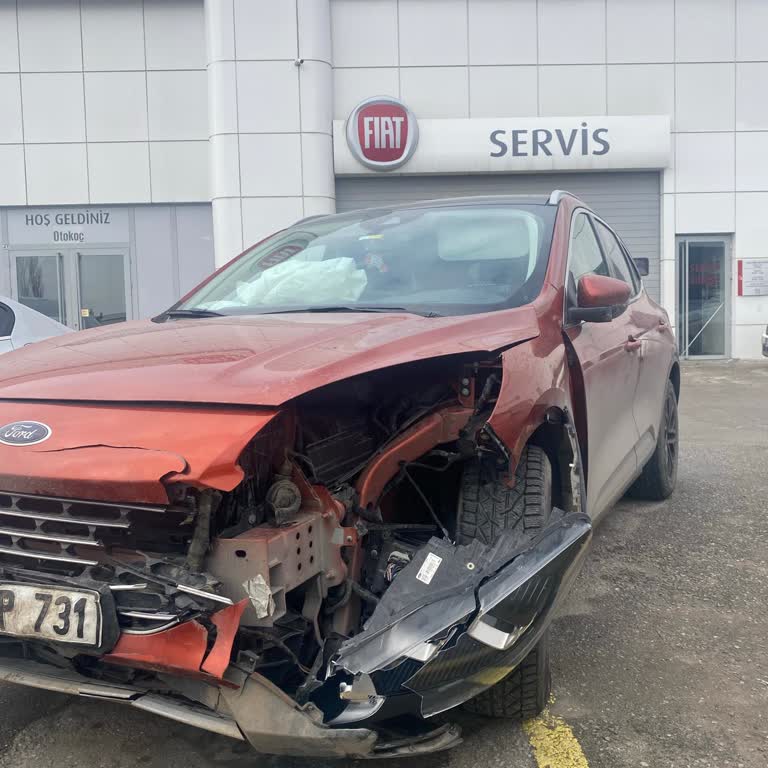 Ford Kuga İle Kaza Sonrası Servislerde Yaşanan Sorunlar