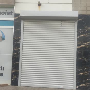 Kapanan Şube Ve İlgisiz Müşteri Hizmetleri