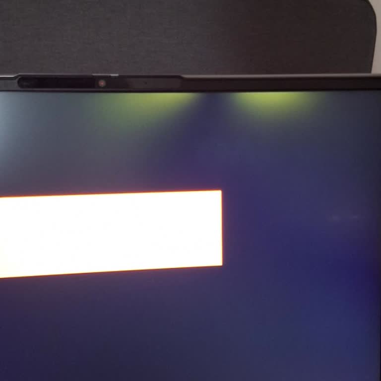 Lenovo Thinkbook Ekran Arızasıyla Geldi