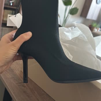 Yanlış Ürün Teslimatı Ve Yetersiz Müşteri Hizmetleri