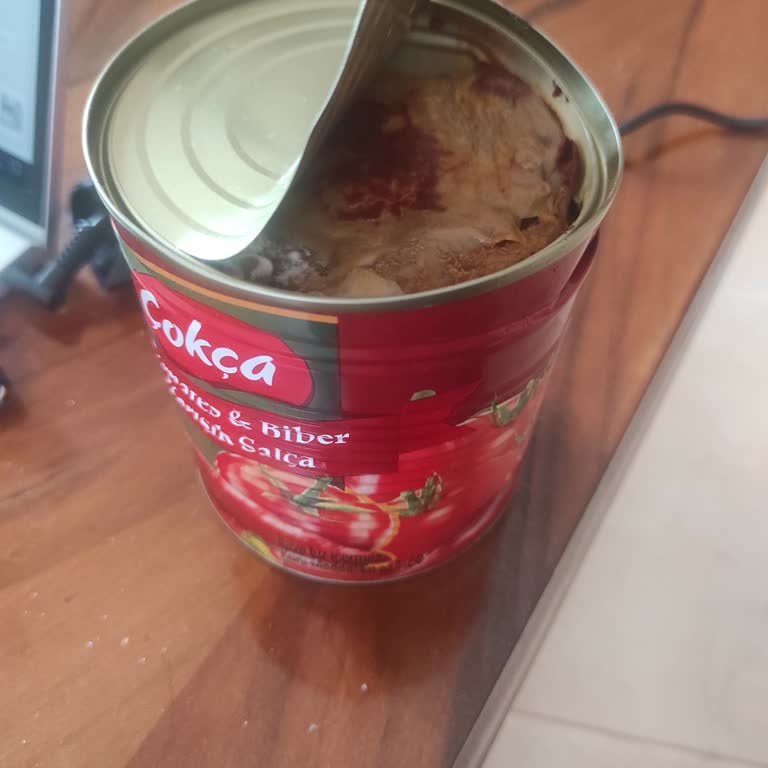 A101 Çokça Salça Çürümüş Ve Küflenmiş Bir Şekildeydi