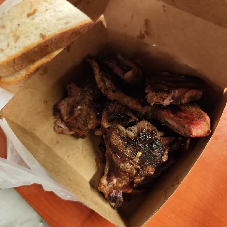 Kötü Hizmet Ve Sert Et Deneyimi