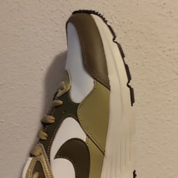 Deichmann Mağazasında İlgisizlik Ve Kalite Sorunu