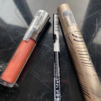 Kasım İndirimi Hayal Kırıklığı: Teşhir Ürünler Ve İletişim Sorunları